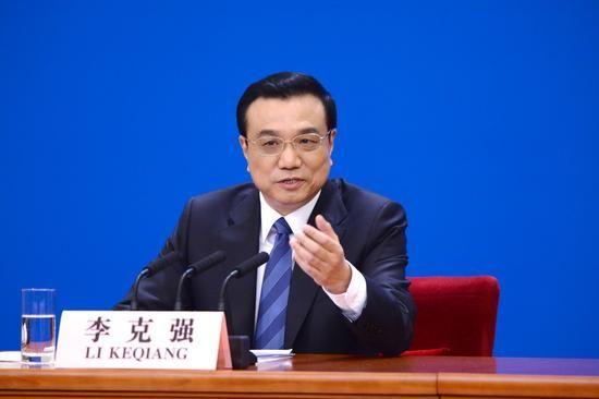 李克强：实体经济不发展，是金融最大的风险